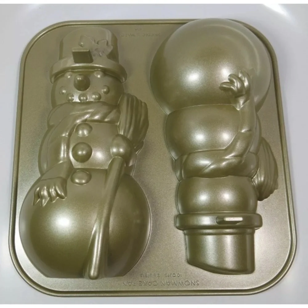 NORDIC WARE Williams -Sonoma 3-D Snowman Cake Pan Mold NWT